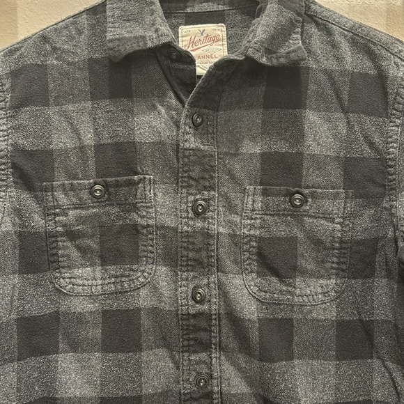 American Eagle Outfitters Flannel - Picture 2 of 4